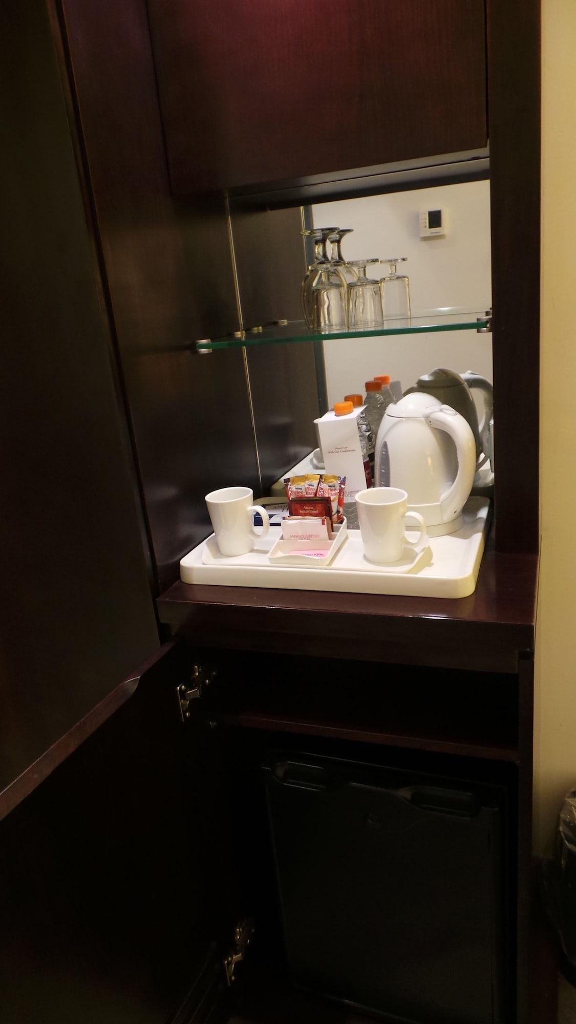 安曼机场酒店 4*